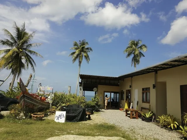 Rolly café ชุมพร