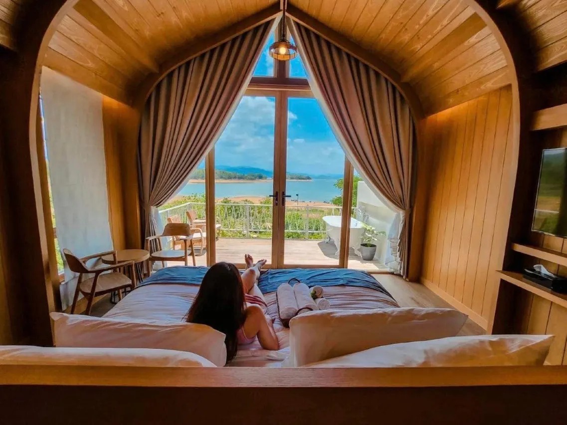 วิวภายในห้อง เลอ ลา เลค รีสอร์ต แอนด์ สปา (Le la Lake Resort and Spa) 