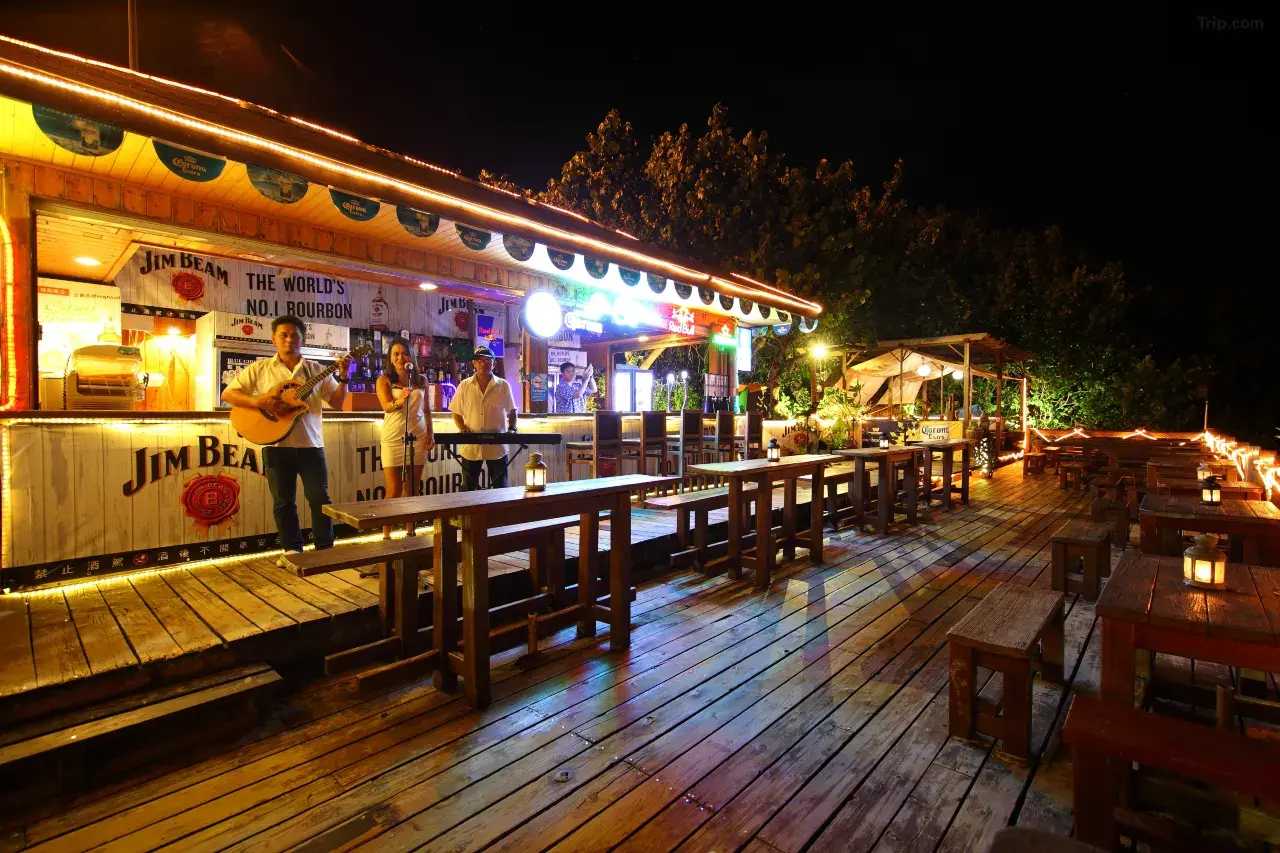 墾丁凱撒大飯店餐廳 庭園 BBQ