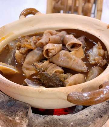 珠海一人食, 亞遊牛雜大王