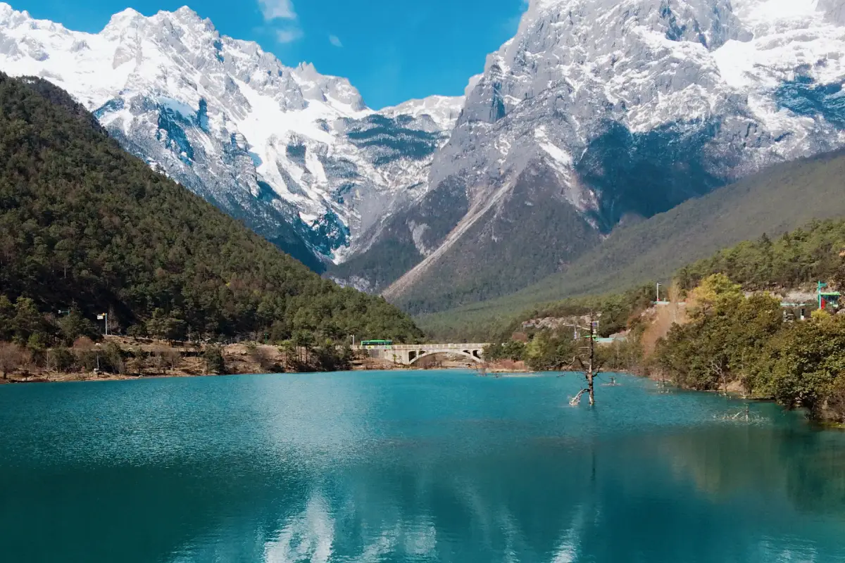 ภูเขาหิมะมังกรหยก