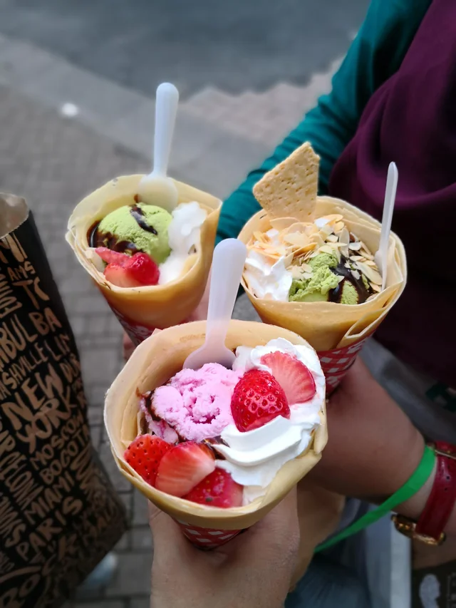 some delicious harajuku crepes with cream and fruits