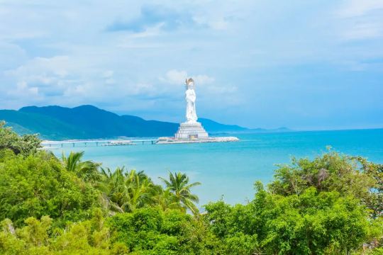 เกาะไหหลำ 2569: ครบทุกเรื่องที่ต้องรู้ก่อนเที่ยวฮาวายแห่งเอเชีย | Trip.com