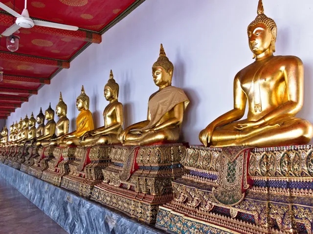 พระระเบียงคดชั้นนอก วัดพระเชตุพนฯ (วัดโพธิ์)