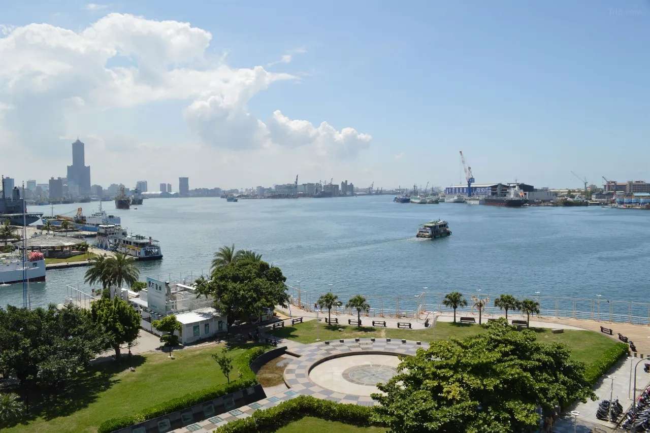 碧港良居商旅西子灣館