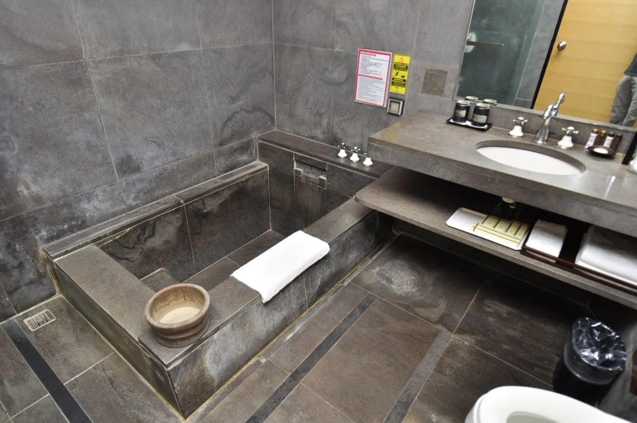 台北北投春天酒店室內溫泉