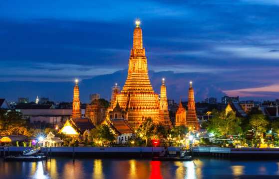 วัดอรุณราชวรารามราชวรมหาวิหาร