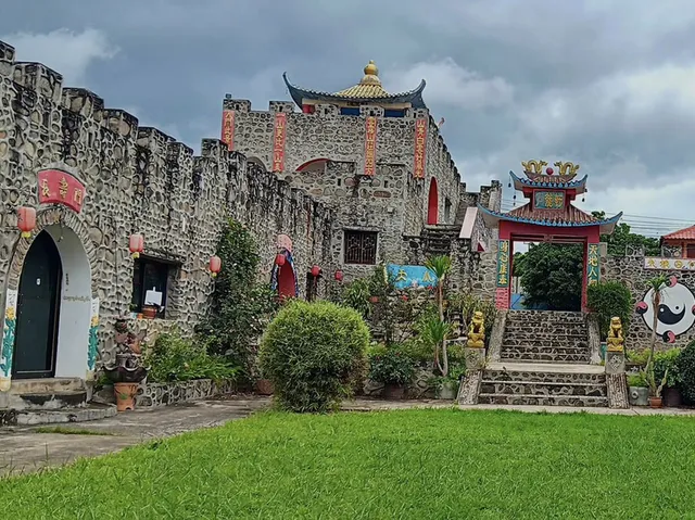 หมู่บ้านสันติชล