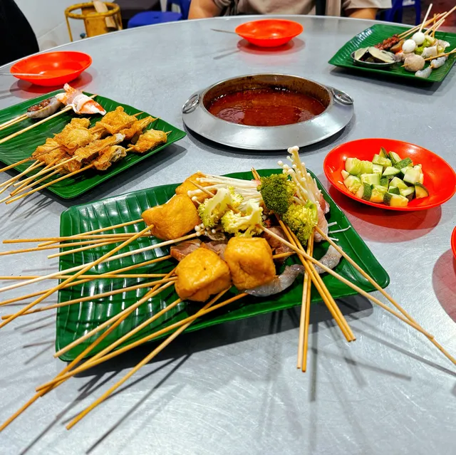 Spicy and delicious satay celup