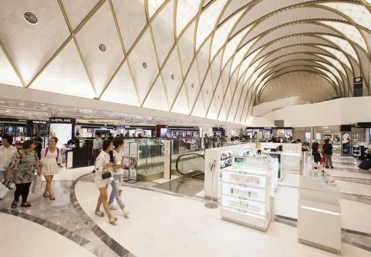 Lotte duty free เมียงดง