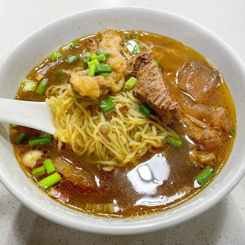 บะหมี่เนื้อวัวตุ๋น