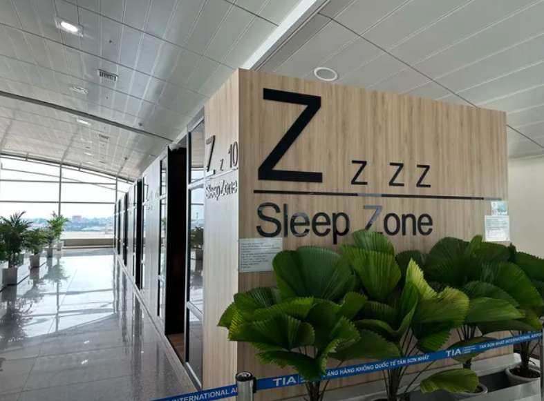 สนามบินโฮจิมินห์ (เตินเซินเญิ้ต)