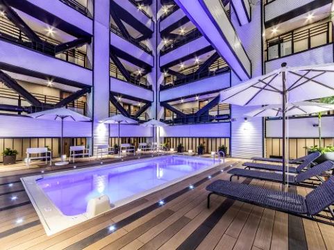 APA 度假飯店御堂筋本町站塔樓