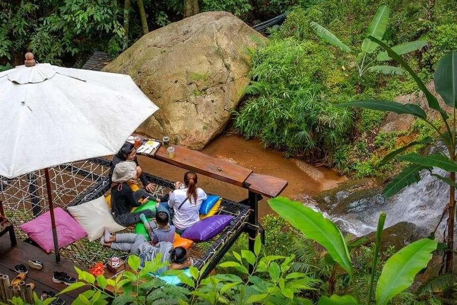 จังเกิ้ล เดอ คาเฟ่ (Jungle De Cafe)&nbsp;