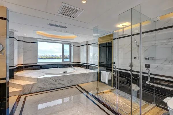 哈爾濱中央大街哈布斯堡江景飯店