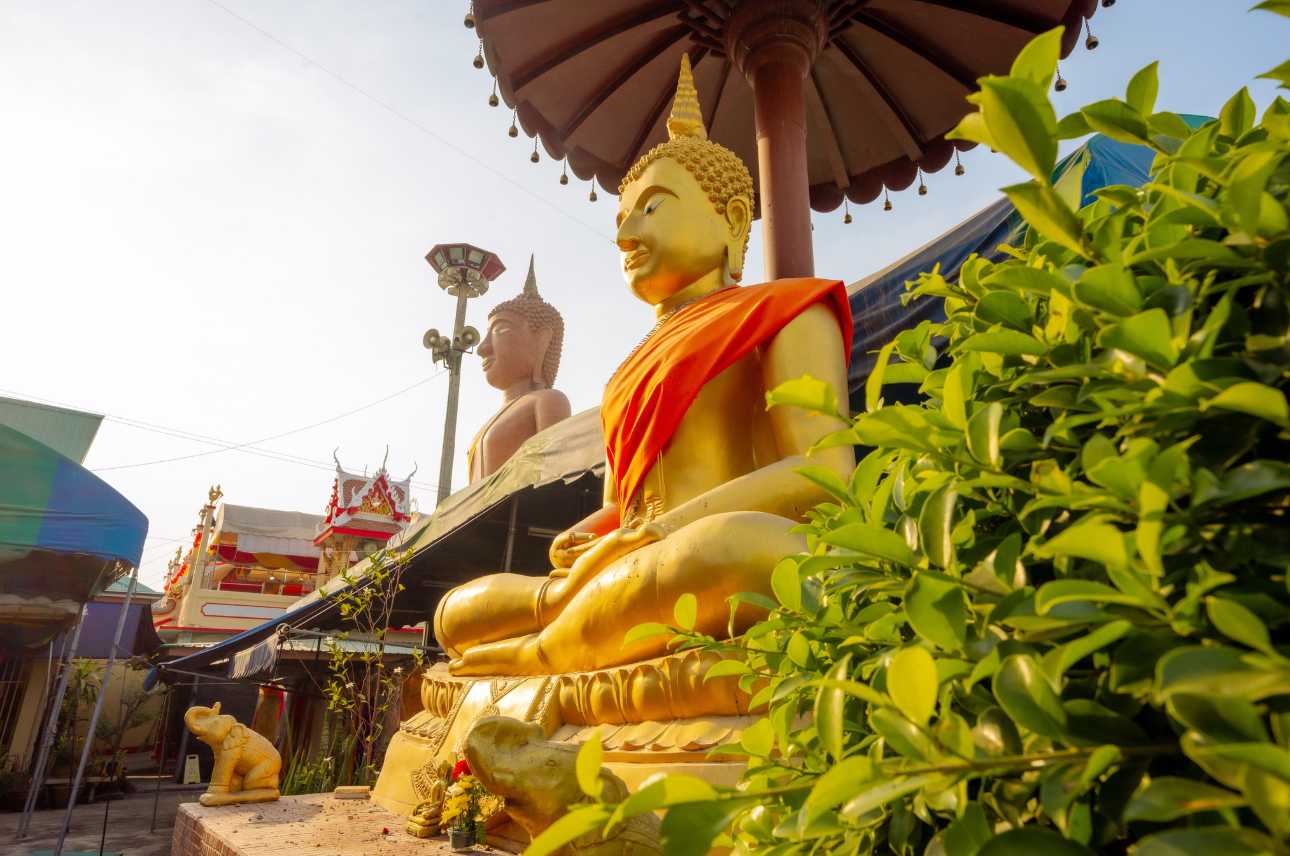 วัดกลางบางพระ