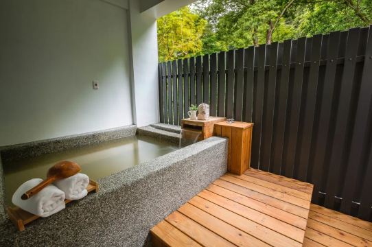 花蓮｜瑞穗山下的厝溫泉民宿