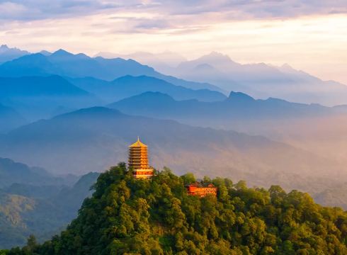 ภูเขาชิงเฉิงซาน: สัมผัสธรรมชาติและต้นกำเนิดวัฒนธรรมเต๋า