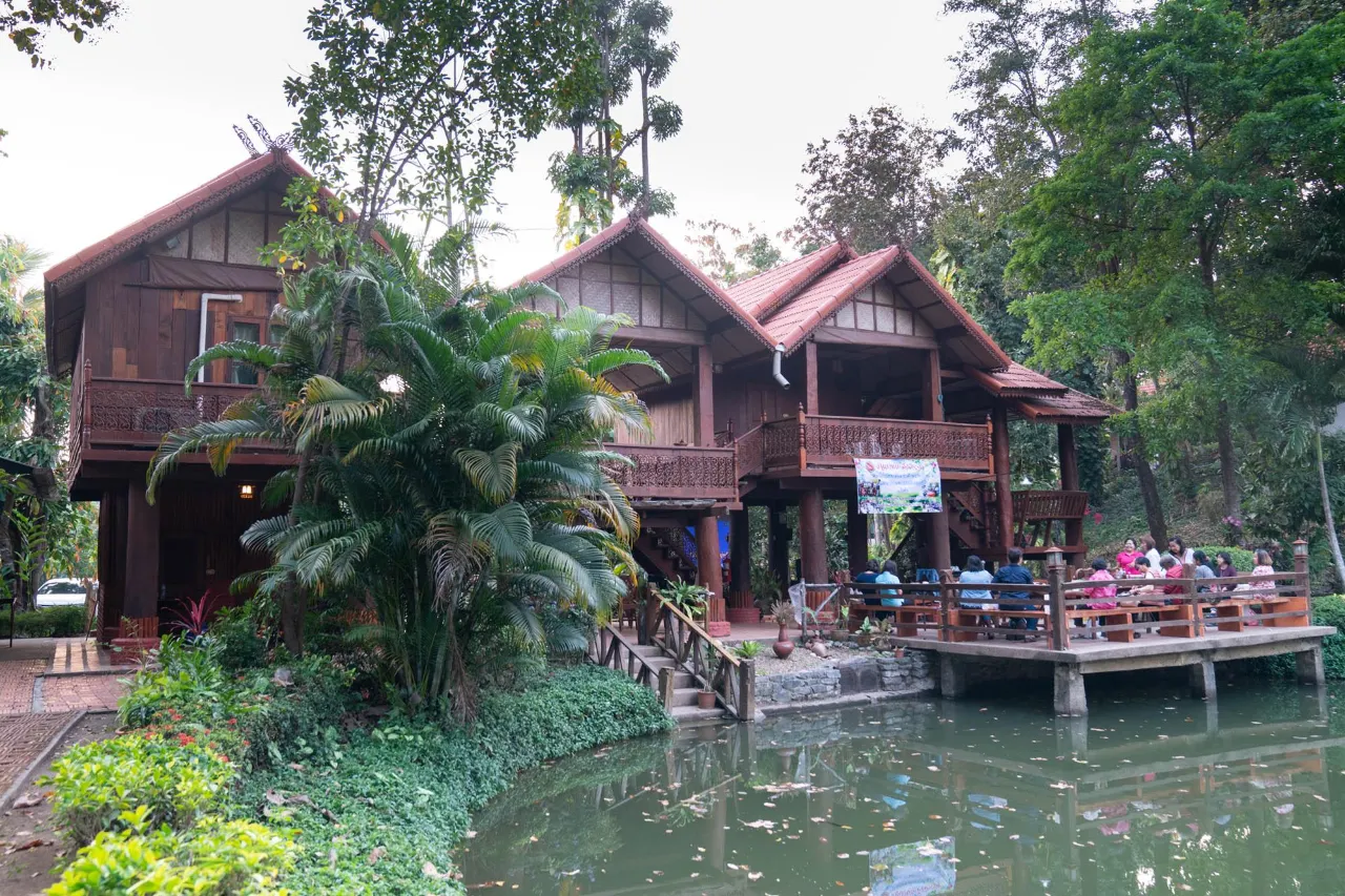 ที่พักดอยอินทนนท์-บ้านสวนภูพิมาน