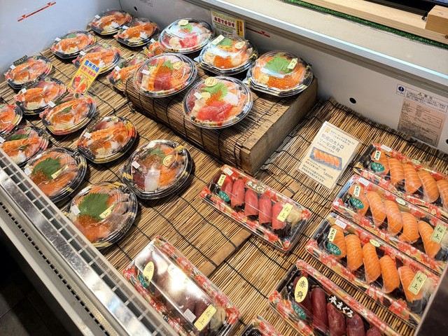 ข้าวหน้าทะเล (Kaisendon)
