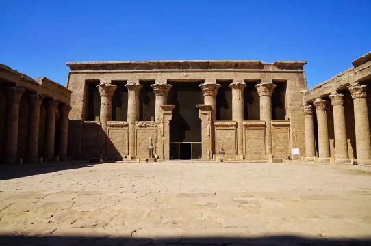 วิหารเอ็ดฟู (Edfu Temple)