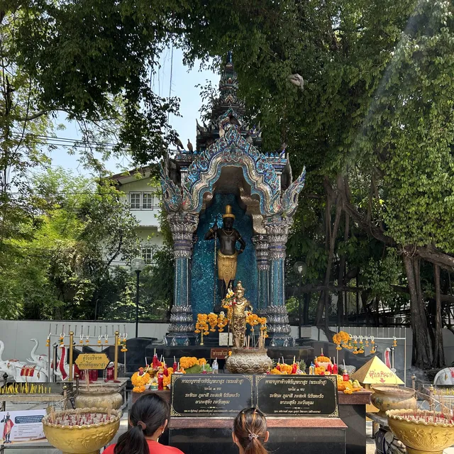 ศาลท้าวหิรัญพนาสูร