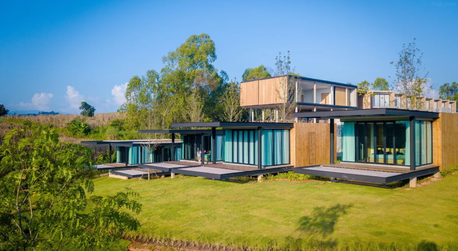 เดอ คาพ็อค รีสอร์ท