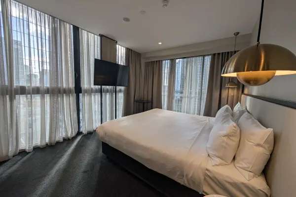 澳洲住宿｜墨爾本住宿推薦 澳洲住宿｜瓊斯巷布拉迪飯店