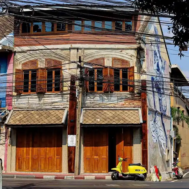 ถนนทรงวาด