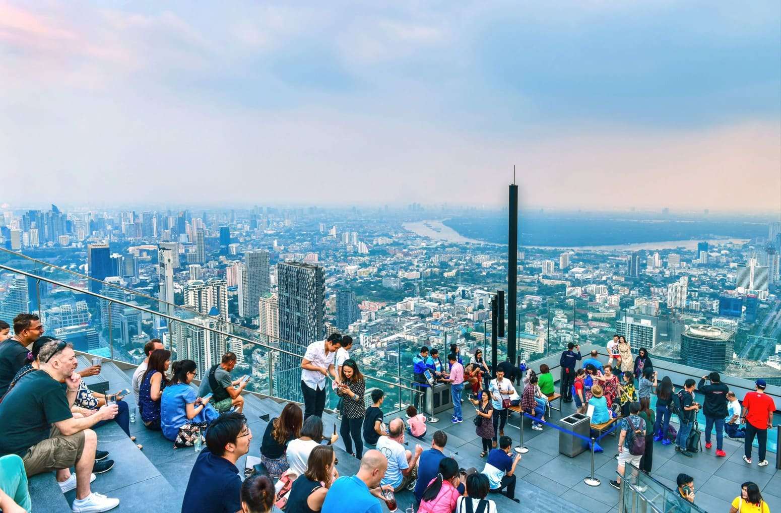 방콕 가족여행, 킹 파워 마하나콘 스카이워크