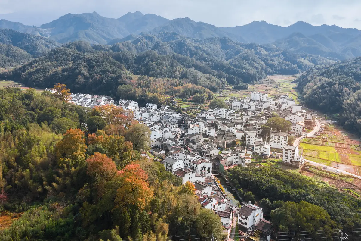  หมู่บ้านหลี่เคิง