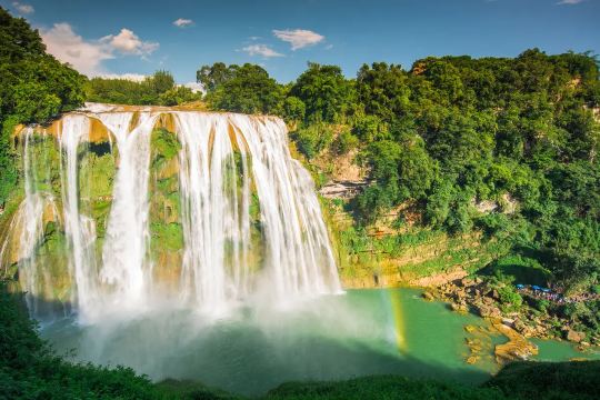 น้ำตกหวงกั่วซื่อ (Huangguoshu Waterfall) น้ำตกที่ใหญ่ที่สุดในเอเชีย&nbsp;