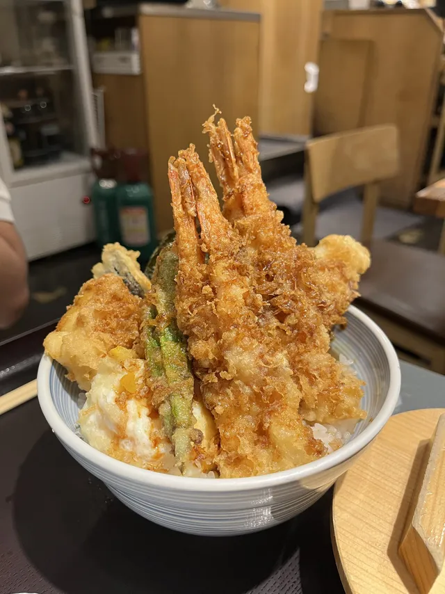 新宿御苑, 美食,天吉屋