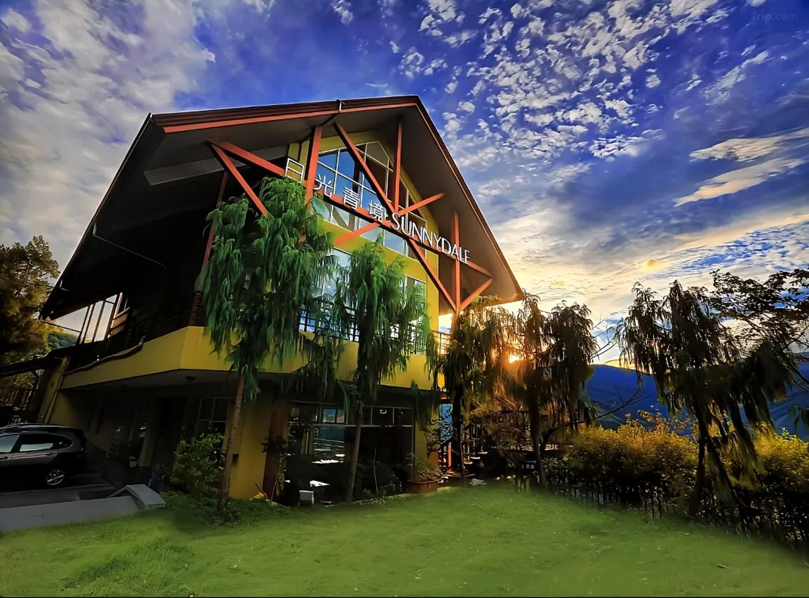 武陵農場住宿｜日光青境民宿