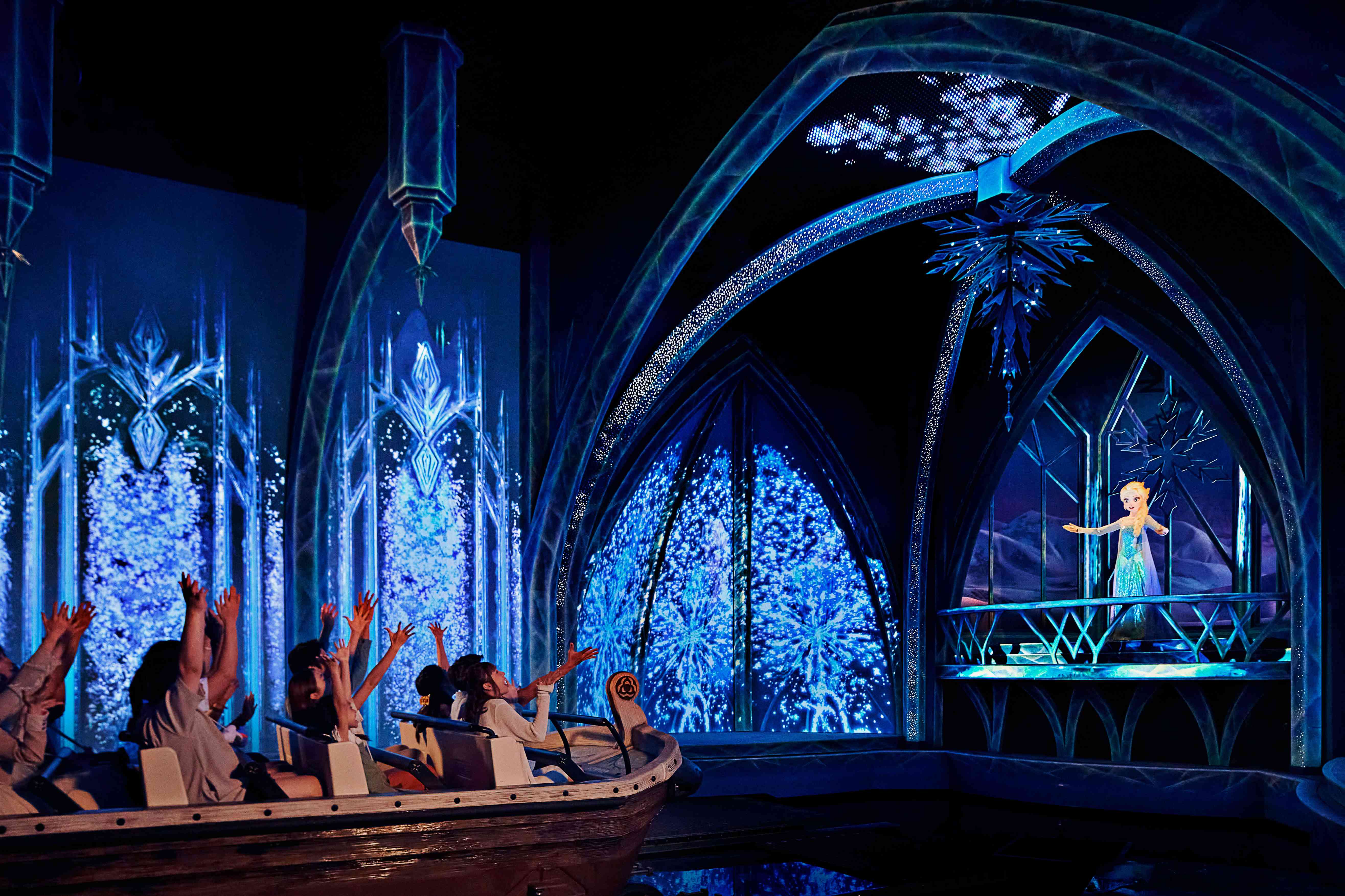 ดิสนีย์แลนด์ ปารีส (Disneyland Paris)