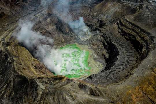 阿蘇火山火山口