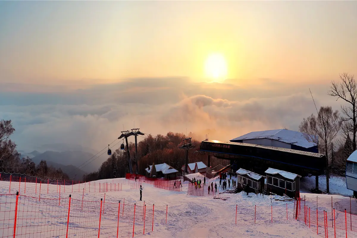 ลานสกียาปู้ลี่ 