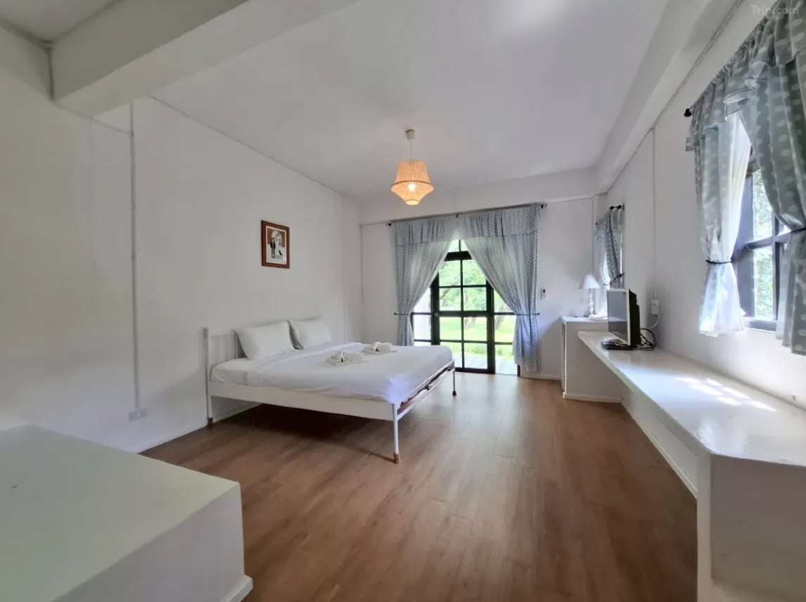 วิลล่า ลา ฟลอร่า แก่งกระจาน