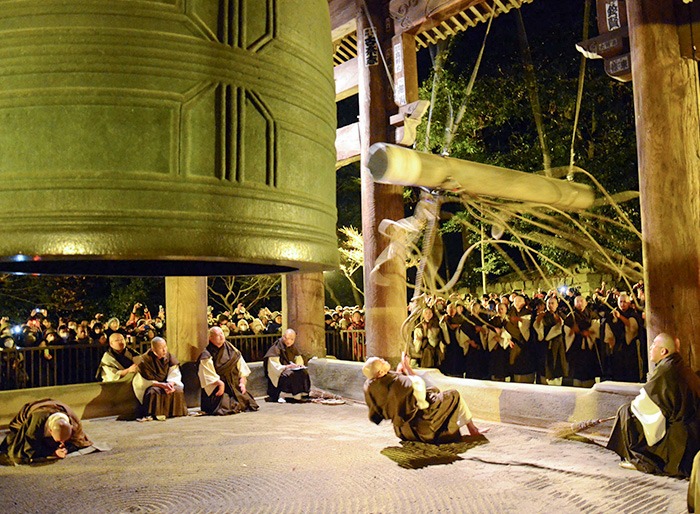 智恩院除夕敲鐘