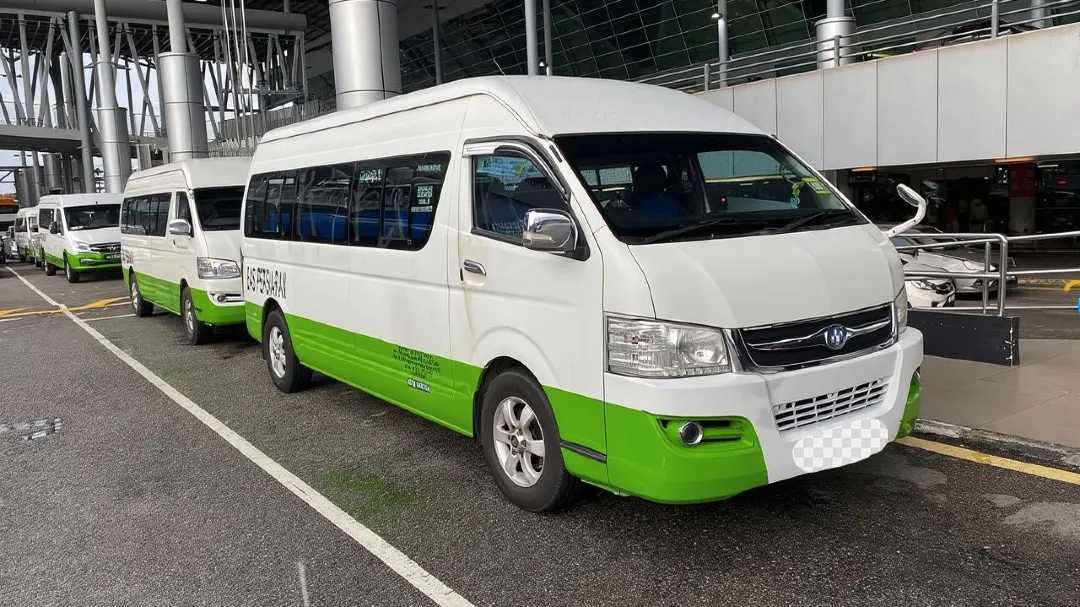 บริการรถรับส่งสนามบินส่วนตัว