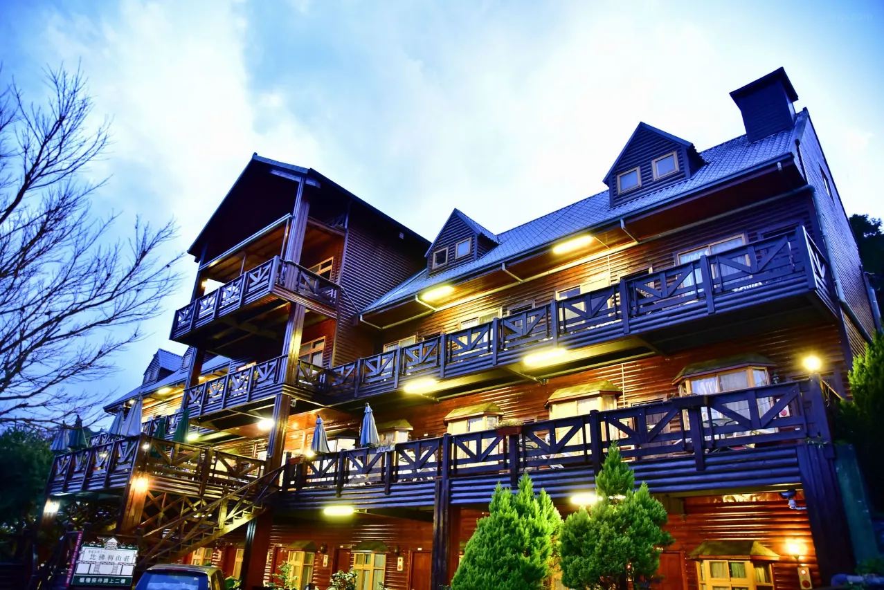 福壽山農場住宿｜比佛利山莊