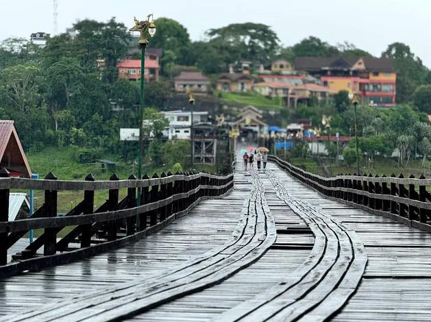 สะพานมอญ