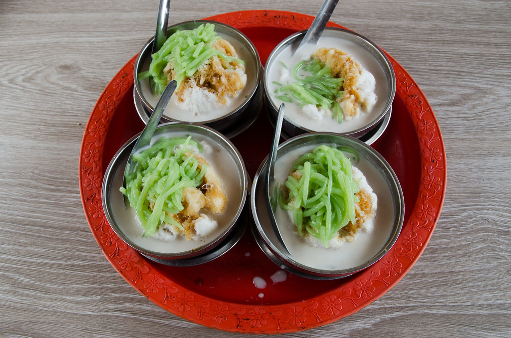 4 bowls of delicious cendol