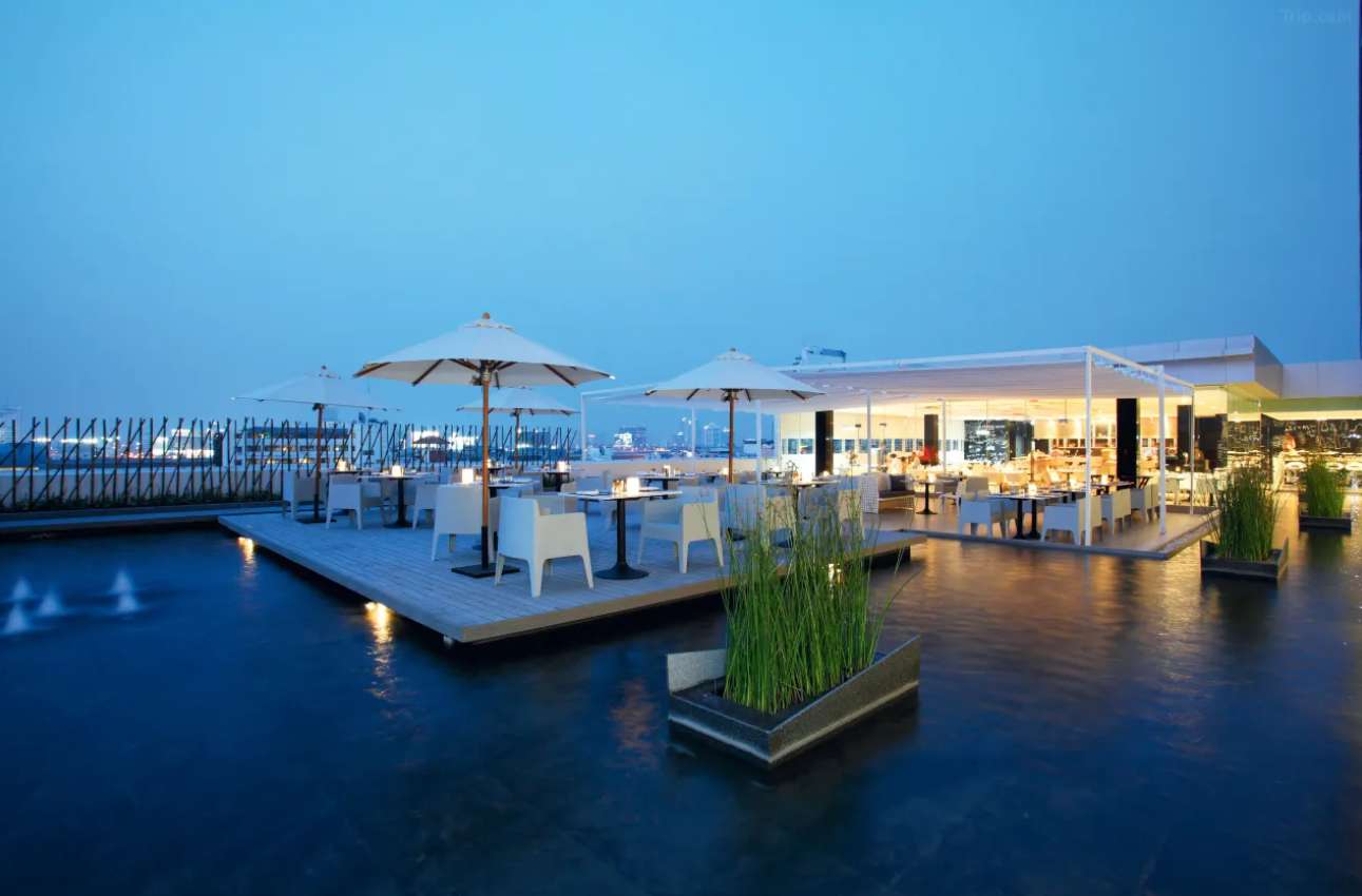 โรงแรมเซ็นทารา วอเตอร์เกท พาวิลเลียน กรุงเทพฯ