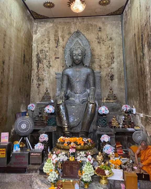 วัดหน้าพระเมรุ