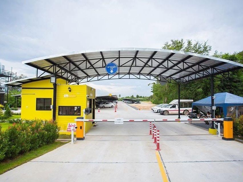 ลานทอง รับฝากรถสนามบินหาดใหญ่