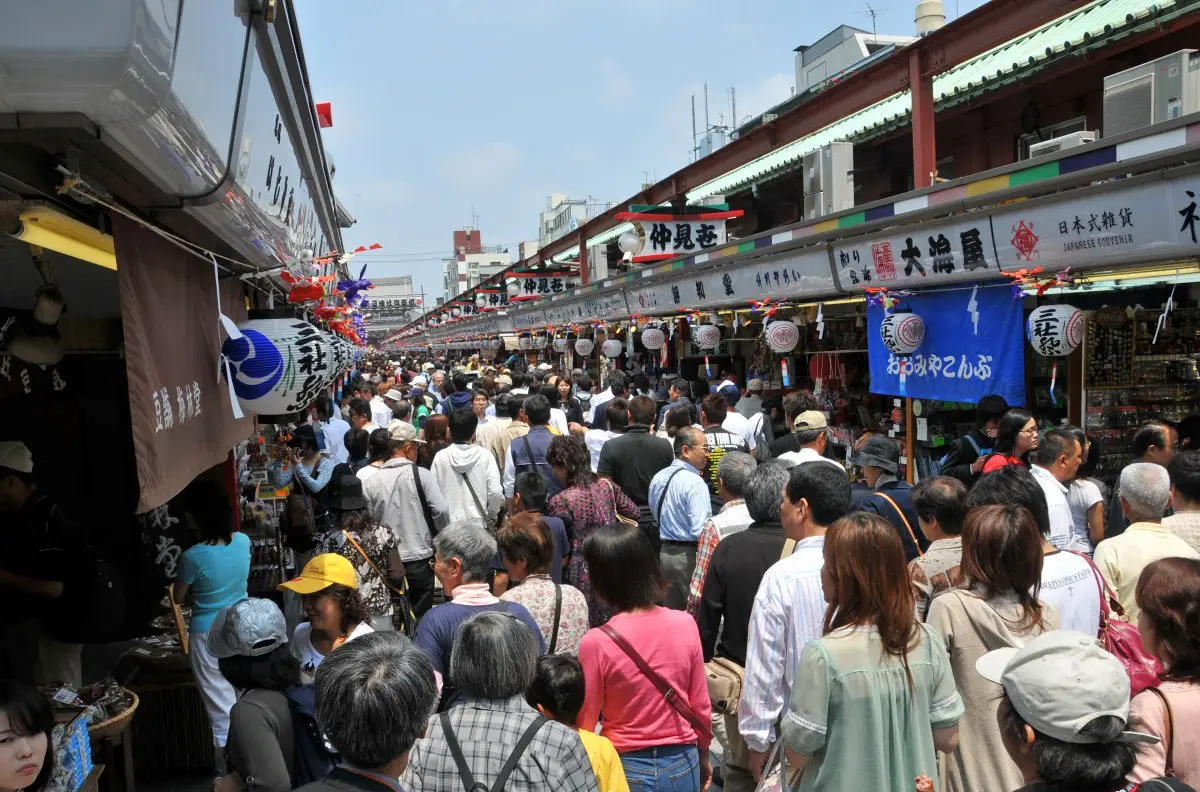 仲見世通商店街
