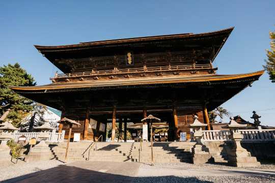 Road Trip ญี่ปุ่น 2569 ทริกจองรถเช่า เอกสารสำคัญ และเส้นทางขับรถเที่ยว | Trip.com