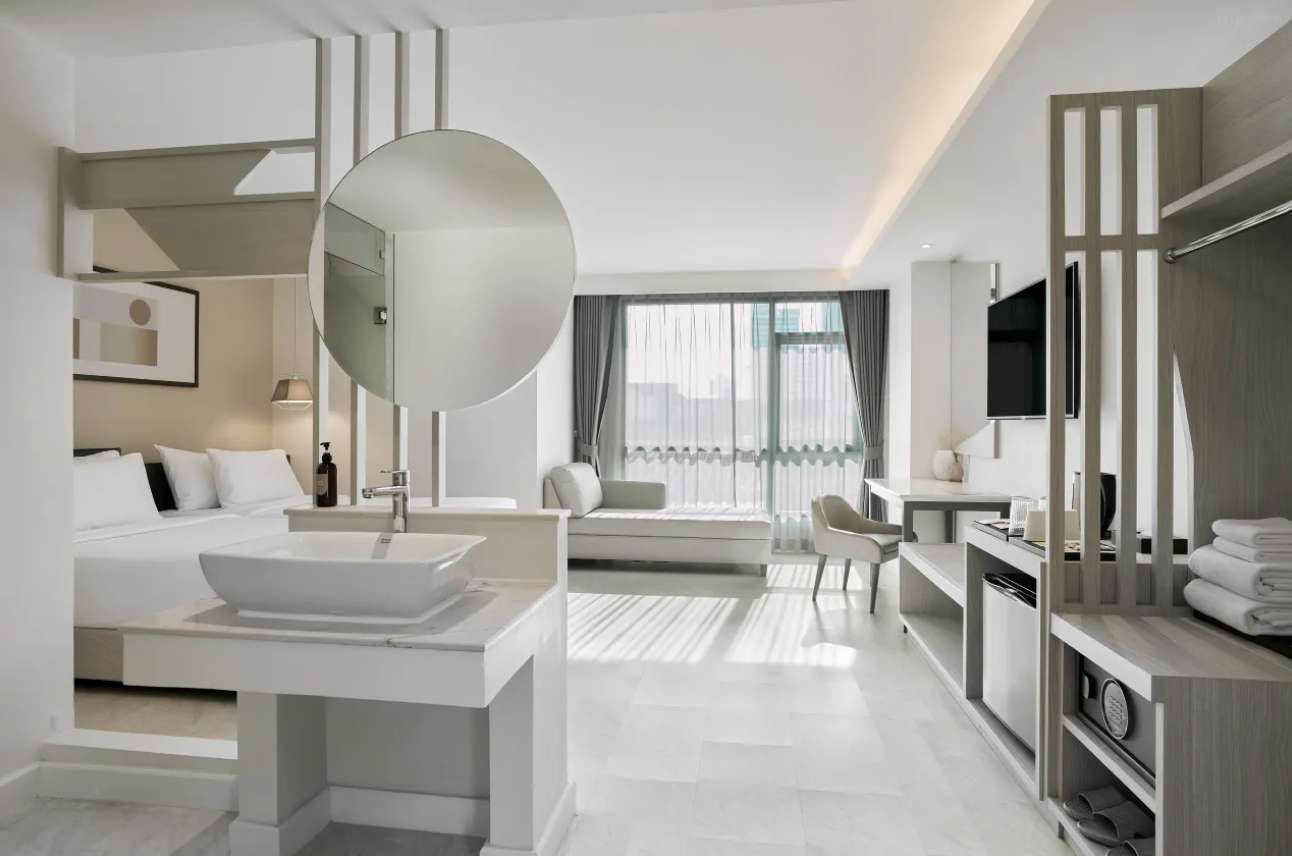 ลิฟ เอเบิล (Live Able Hotel)