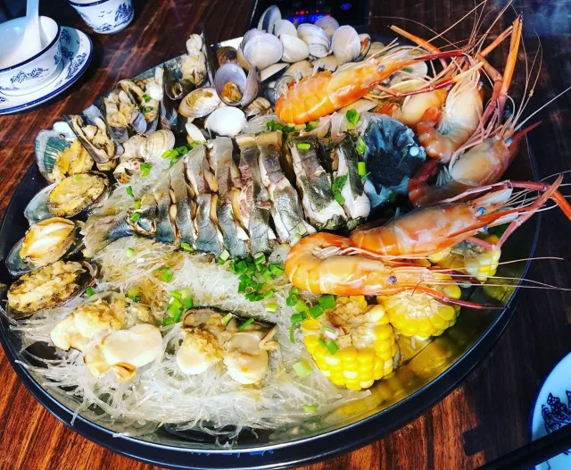 梧桐山, 美食, 海極鮮蒸汽美食坊